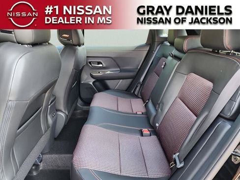 New 2025 Nissan Kicks SR w/ SR Premium Package AWD/4WD image 9