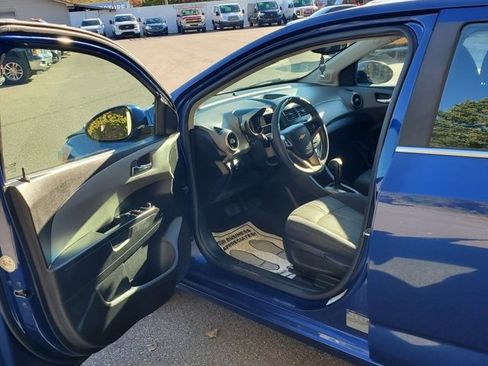 Used 2013 Chevrolet Sonic LT image 11