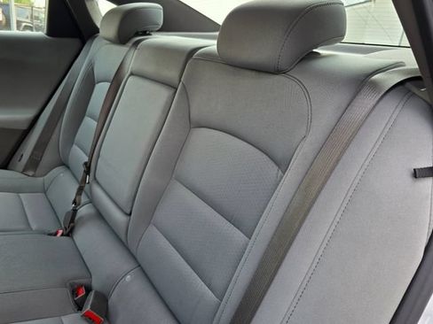Used 2024 Chevrolet Malibu LT FWD image 30