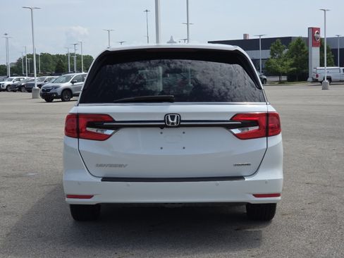 Used 2024 Honda Odyssey Touring image 19