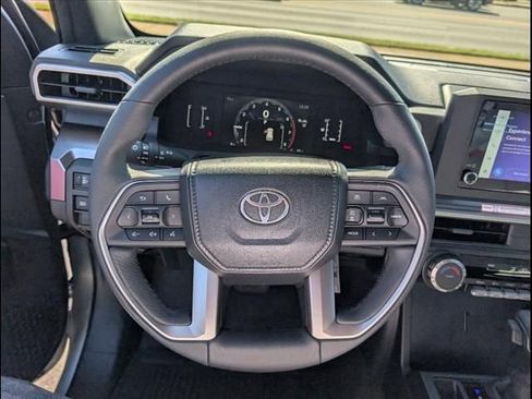 Used 2025 Toyota 4Runner SR5 image 8