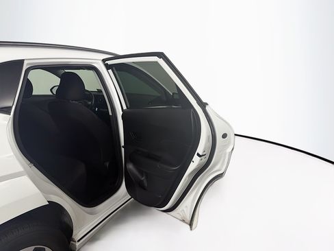 Used 2024 Hyundai Kona SEL FWD image 29