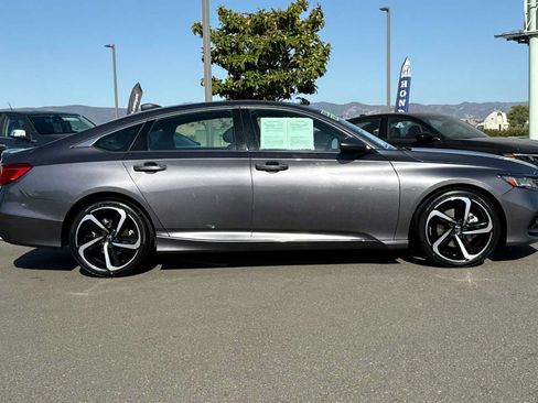 Used 2019 Honda Accord Sport image 3