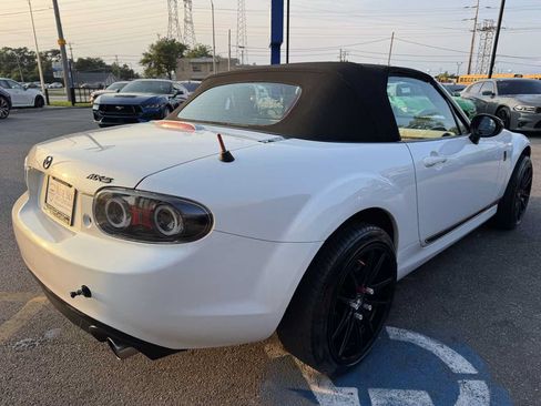 Used 2014 MAZDA MX-5 Miata Club RWD image 13