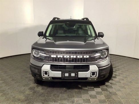 Used 2025 Ford Bronco Sport Badlands image 4