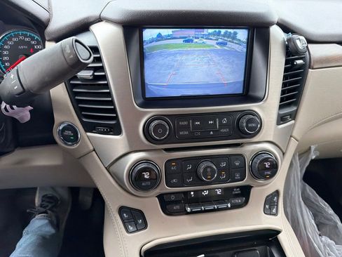 Used 2020 GMC Yukon Denali w/ Denali Premium Package AWD/4WD image 10