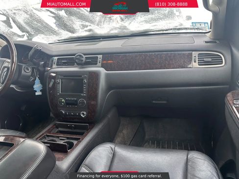 Used 2011 GMC Yukon Denali image 10