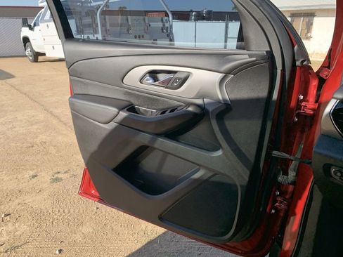 Certified 2023 Chevrolet Traverse LT FWD image 20