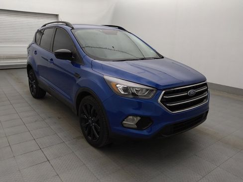 Used 2017 Ford Escape SE w/ SE Sport Appearance Package image 13