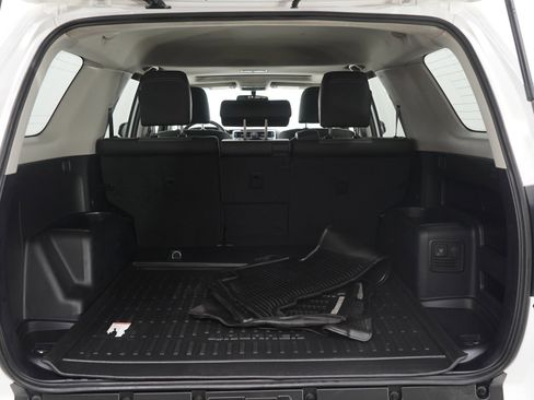 Used 2019 Toyota 4Runner SR5 image 9