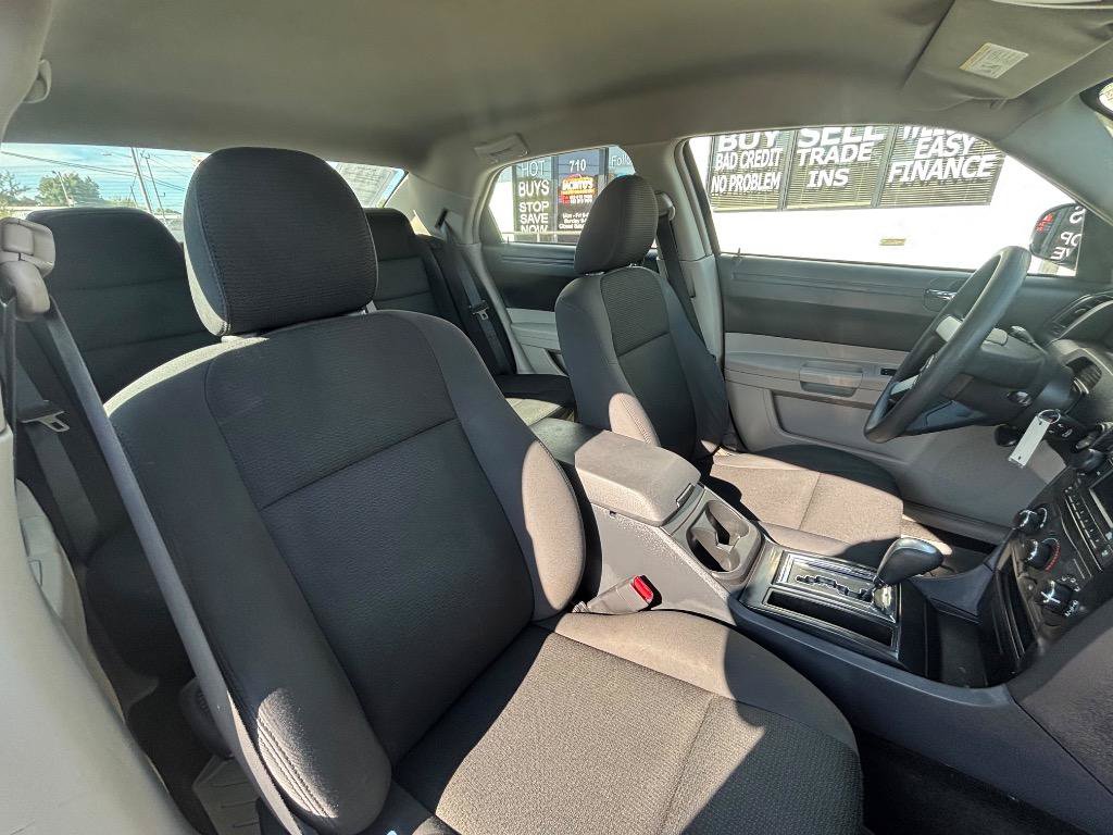 Used 2006 Chrysler 300 RWD image 36