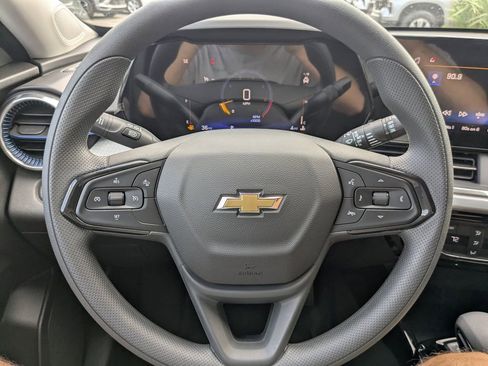 New 2026 Chevrolet Trax LT FWD image 27