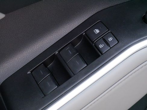 Certified 2026 Toyota Highlander XLE AWD/4WD image 19