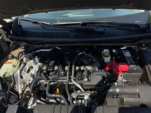 Used 2026 Nissan Kicks SV w/ Cold Weather Package FWD image 30