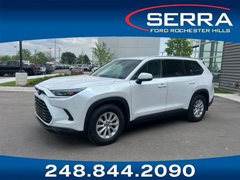 Used 2024 Toyota Grand Highlander AWD image 1