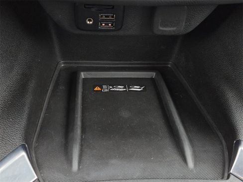 Used 2023 Chevrolet Traverse High Country image 31