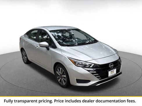 Used 2025 Nissan Versa SV FWD image 1