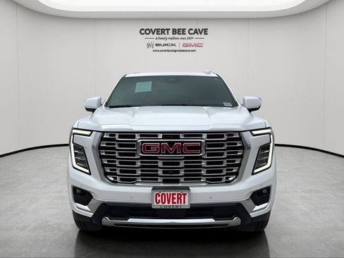 Used 2025 GMC Yukon Denali image 2
