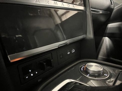 Used 2022 Nissan Armada SV image 22