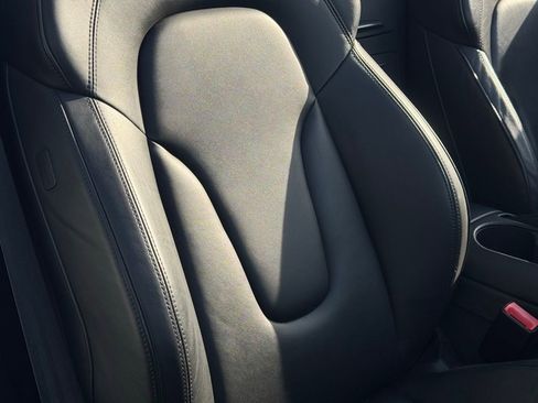 Used 2014 Audi R8 V10 w/ Full Leather Package image 55