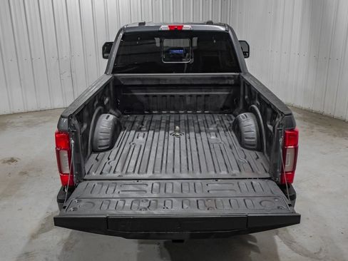 Used 2022 Ford F250 Platinum w/ FX4 Off-Road Package AWD/4WD image 60