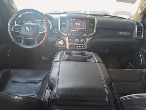 Used 2019 RAM 1500 Laramie AWD/4WD image 2