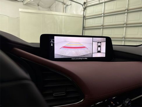 New 2026 MAZDA MAZDA3 Hatchback w/Premium Plus Pkg image 25