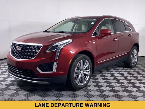 Certified 2023 Cadillac XT5 Premium Luxury w/ LPO, Floor Liner Package AWD/4WD image 19