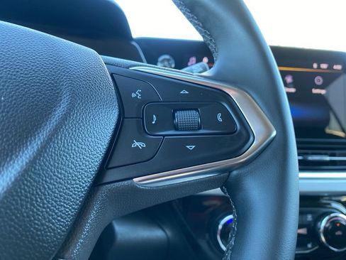 Used 2024 Chevrolet Trax LT w/ Driver Confidence Package image 27