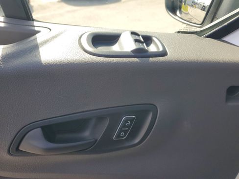 Used 2024 Ford Transit 250 w/ Exterior Upgrade Package image 26