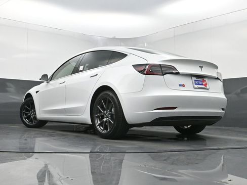 Used 2019 Tesla Model 3 image 27