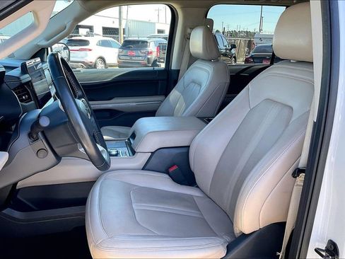 Used 2024 Ford Expedition Max Limited AWD/4WD image 18