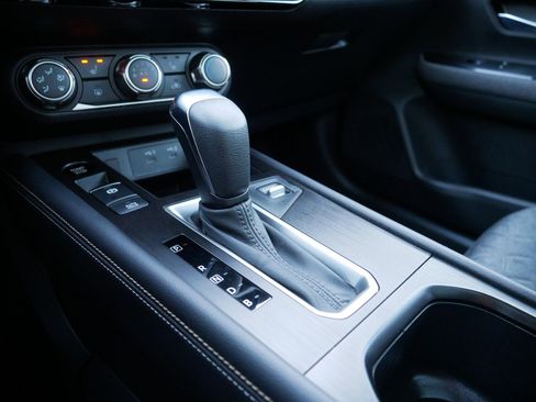 Certified 2025 Nissan Kicks SV w/ SV Premium Package image 24