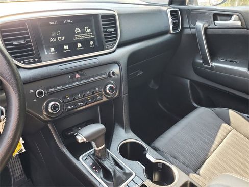 Used 2021 Kia Sportage LX image 14