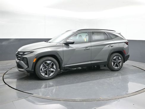 New 2026 Hyundai Tucson SEL w/ Tow & Go Package FWD image 2