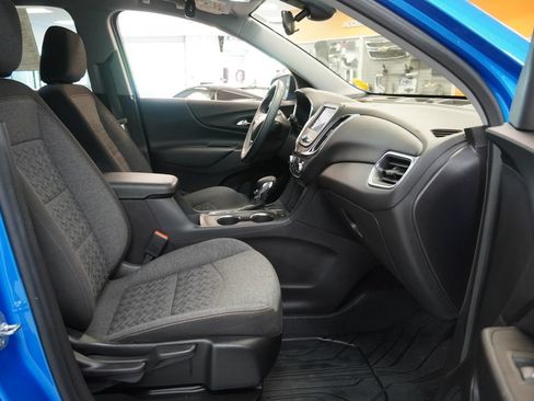 Used 2024 Chevrolet Equinox LT w/ LPO, Floor Liner Package FWD image 37