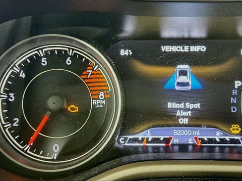 Used 2016 Jeep Cherokee Limited w/ Luxury Group FWD image 15