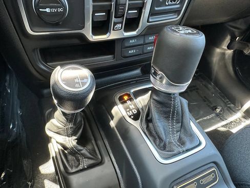 New 2026 Jeep Gladiator Sport AWD/4WD image 25