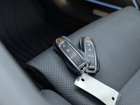 Used 2022 Porsche Panamera 4S image 7