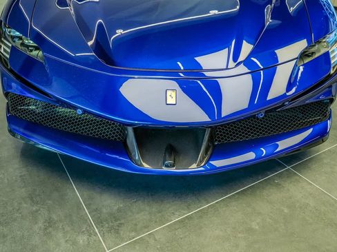 Used 2022 Ferrari SF90 Spider image 25