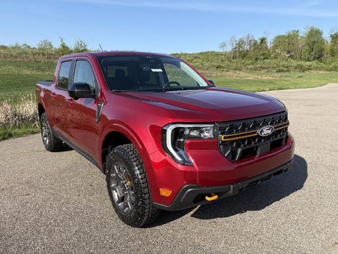 New 2026 Ford Maverick Tremor AWD/4WD image 7