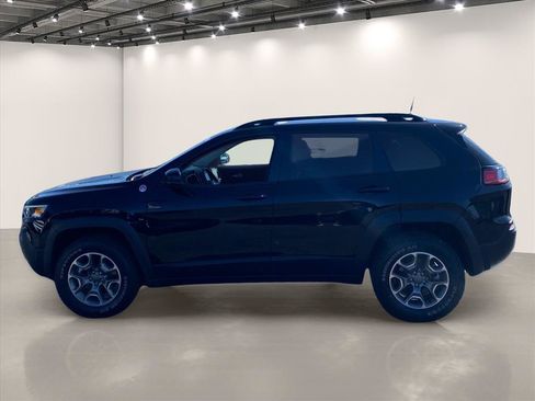 Used 2023 Jeep Cherokee Trailhawk AWD/4WD image 4