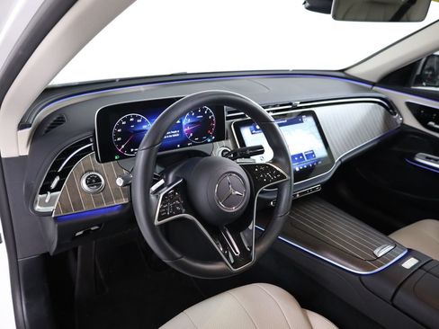 Certified 2025 Mercedes-Benz E 450 4MATIC Sedan image 21