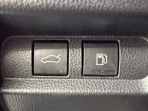 Used 2023 Toyota Crown XLE image 24