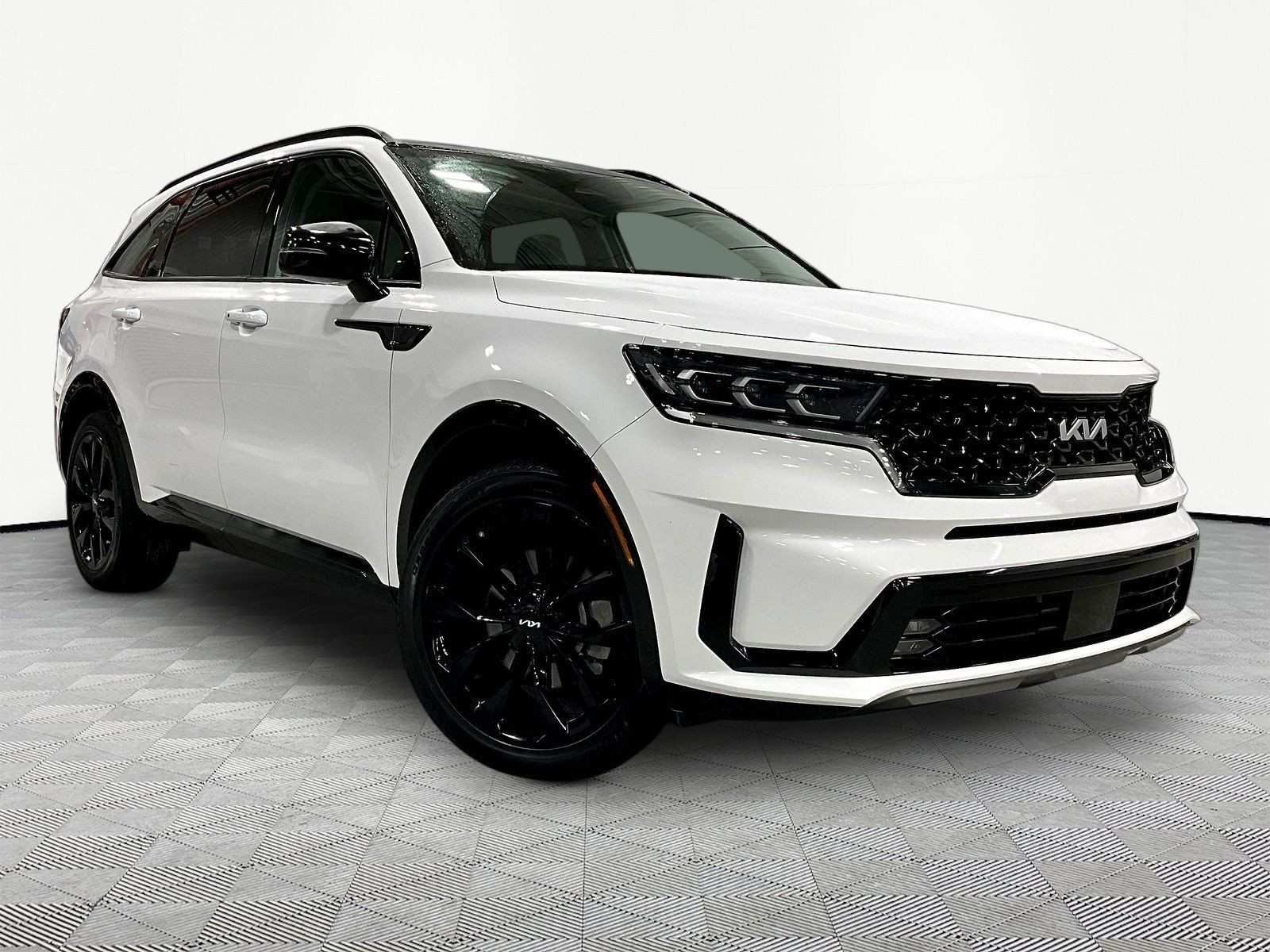 Used 2023 Kia Sorento SX FWD image 3