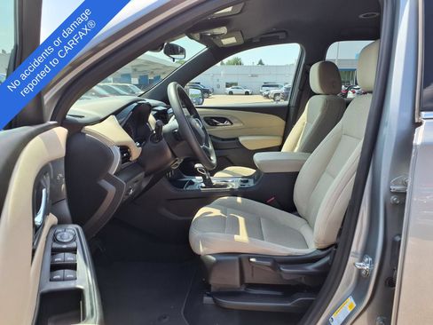 Used 2023 Chevrolet Traverse LS FWD image 18
