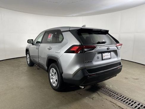 Used 2024 Toyota RAV4 LE AWD/4WD image 31