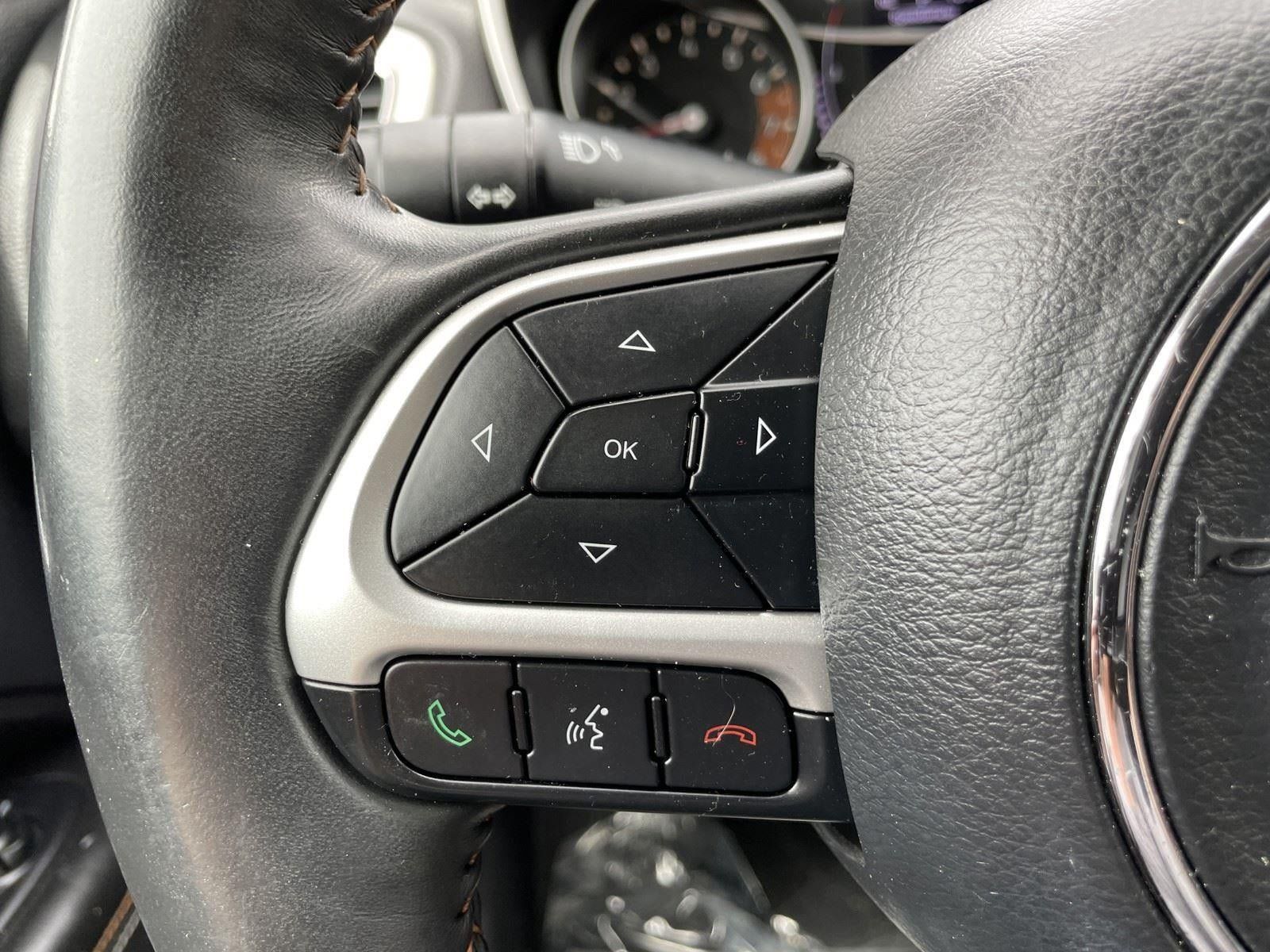 Used 2018 Jeep Compass Latitude FWD image 21