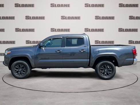 Used 2023 Toyota Tacoma SR5 AWD/4WD image 2