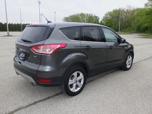 Used 2016 Ford Escape SE FWD image 5